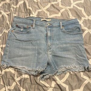 Levi’s shorts